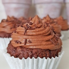 Chocolate fudge cupcakes